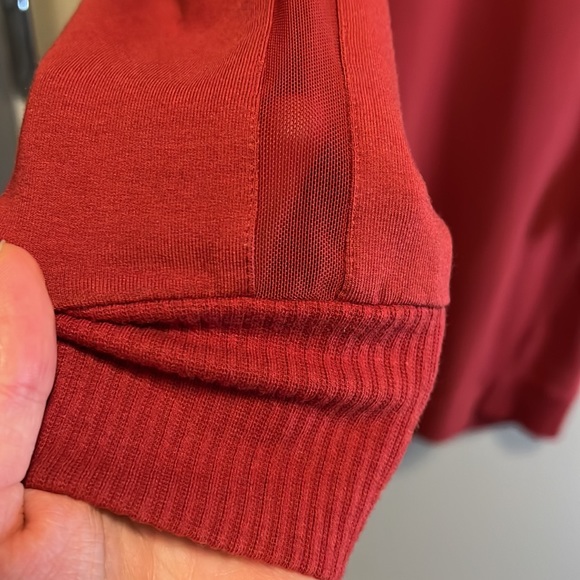 Lolë Sweater Casual Red Dress. Size S. Mesh sleeve detail - Picture 3 of 6
